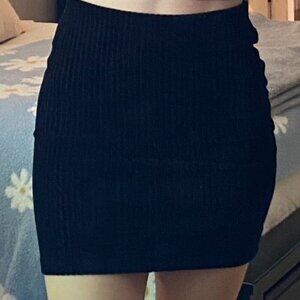 Urban Outfitters black velvet shadow stripe mini skirt S